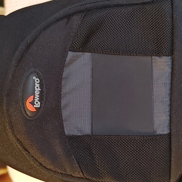 Lowepro Slingshot 100 AW Camera Bag - Picture 5 of 14